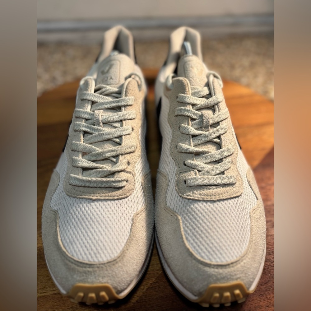 Veja Men's Cream and Black Sneakers - Picture 3 of 9